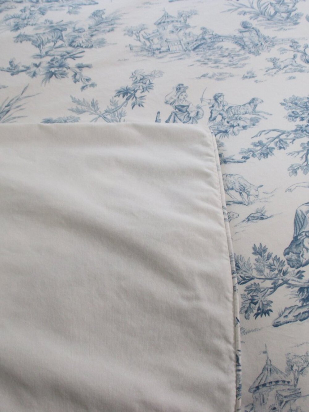 COUNTRY CURTAINS TOILE DUVET COVER - Picture 7 of 13